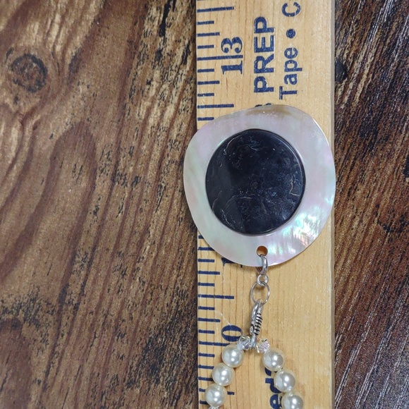 5 Assorted Pearl Necklaces - Picture 12 of 12